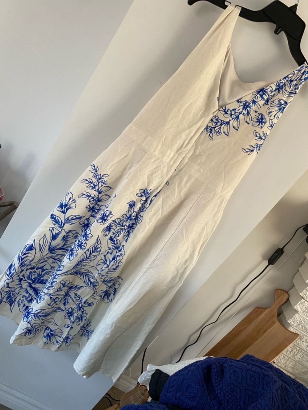 London Times White linen Dress with Blue Floral Print new without tags - Picture 5 of 5